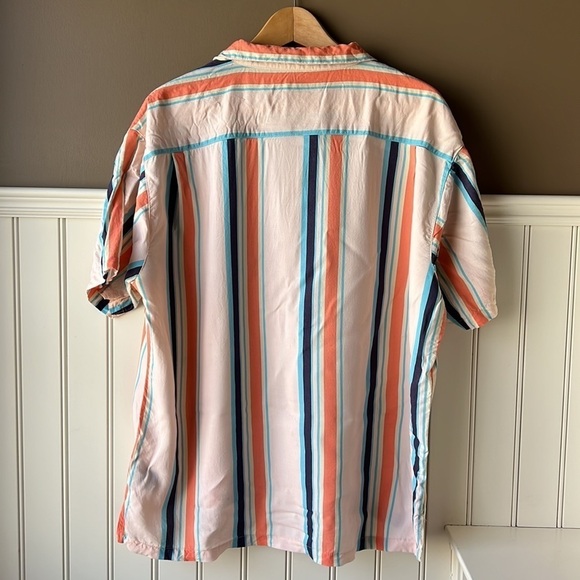 SUPER MASSIVE Peach Striped Button Down Top Size XL - Picture 7 of 9